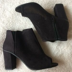 Black booties heels
